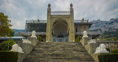 Экскурсия из Алушты: Воронцовский дворец - Ласточкино гнездо - Ялта фото 7565