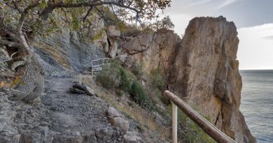 Авто-пешеходная экскурсия из Алушты (фото 2)