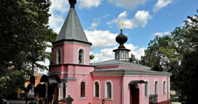 Топловский монастырь + Собор Святой Троицы в Симферополе ( К мощам Святого Луки) Топловский монастырь + Собор Святой Троицы в Симферополе ( К мощам Святого Луки)