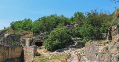 Авто-пешеходная экскурсия из Алушты (фото 15)