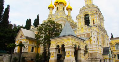 Экскурсии в `Собор Александра Невского` из Алушты